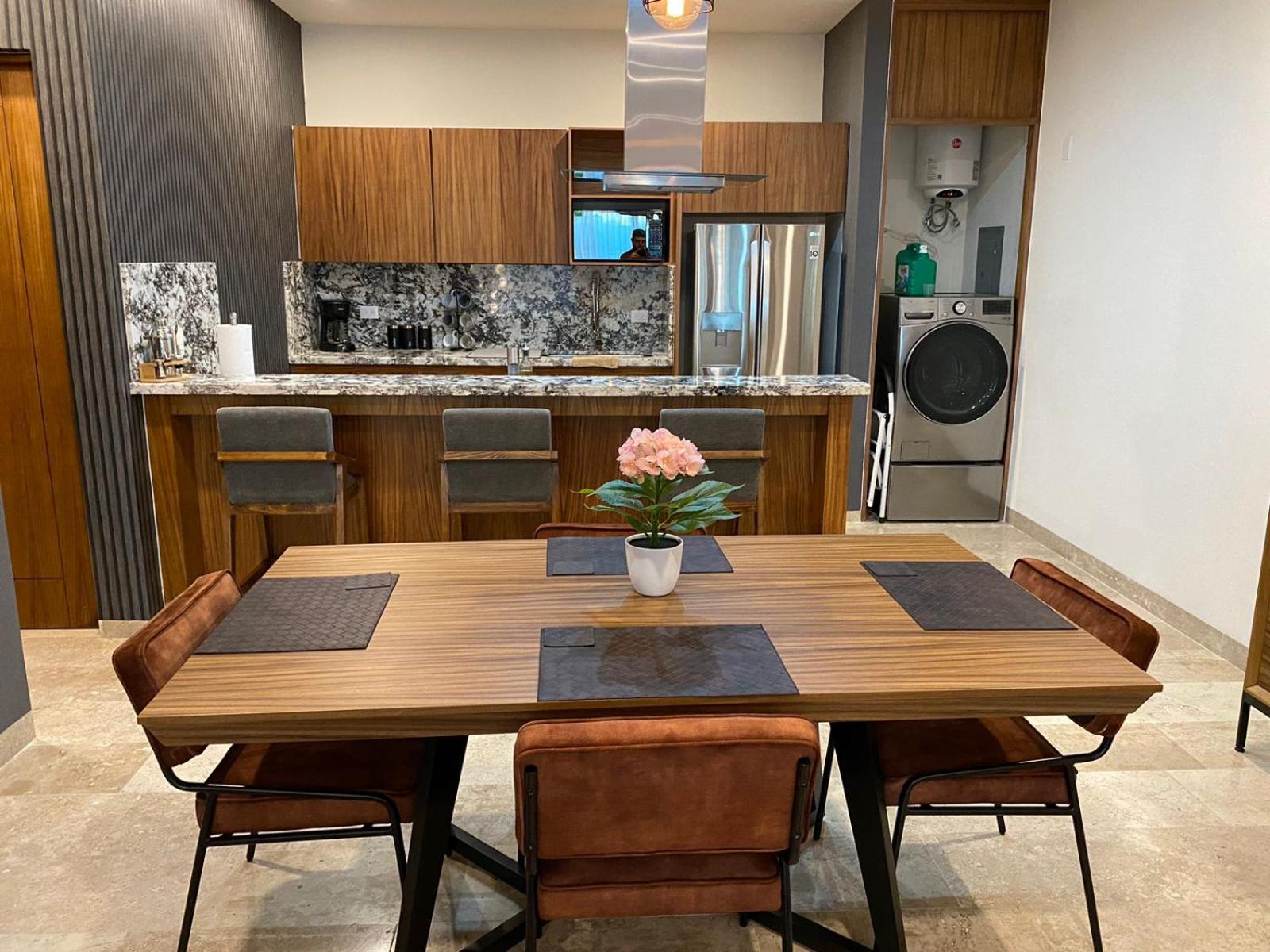 Luxury 2 Bedroom Apt 3 Min Away From The Boardwalk/Malecon La Paz Bagian luar foto